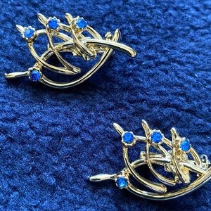 Wishbone Brooch Set of Blue Gemstone Gold tone Vintage